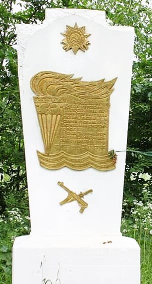 памятник1.jpg