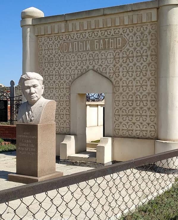 памятник1.jpg