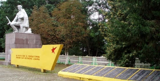 памятник.jpg