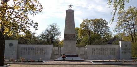 памятник.jpg