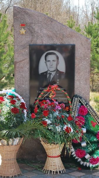 памятник2.jpg