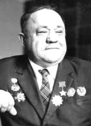 Асфандьяров Закир 2.jpg