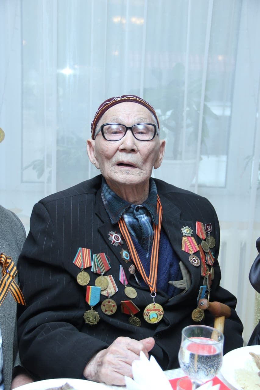 Баизбаев1.jpg