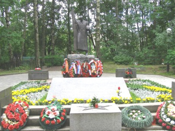 памятник.jpg