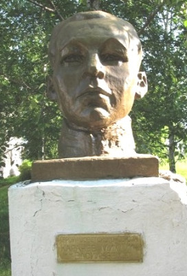 памятник2.jpg