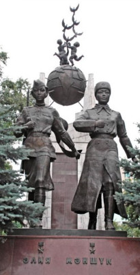 памятник.jpg